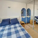1 Bedroom Cozy In
