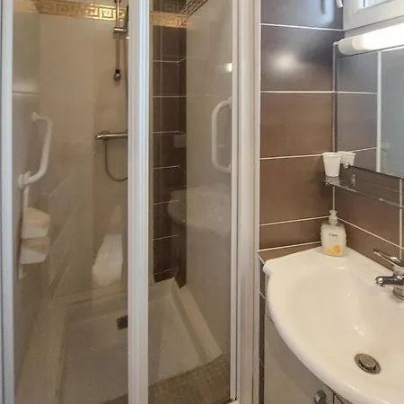 1 Bedroom Cozy In Дом отдыха